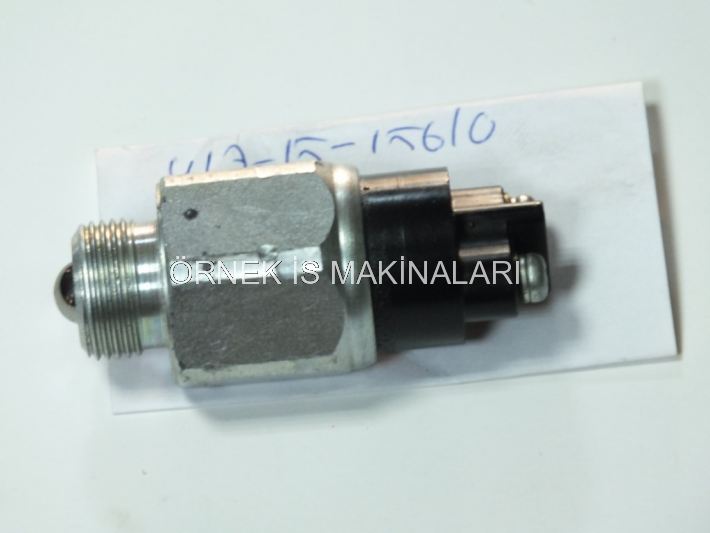 417-15-15610 Switch Transmision Valve KOMATSU Şanzıman Valf Geri vites Müşürü İş Makinası Yedek Parça