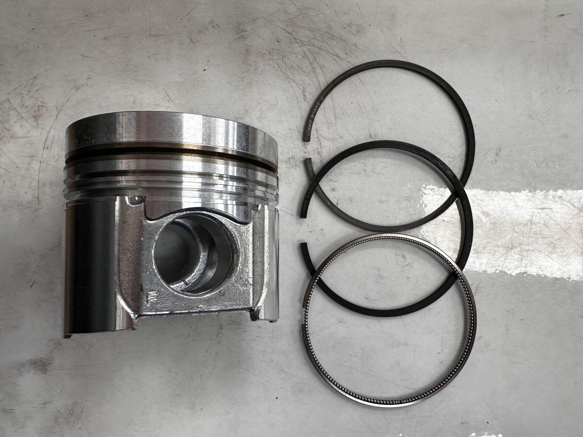 4945018 Piston Ring Compression CUMMINS Engine B3.3 Motor Kompresör Segmanı İş Makinası Yedek Parça