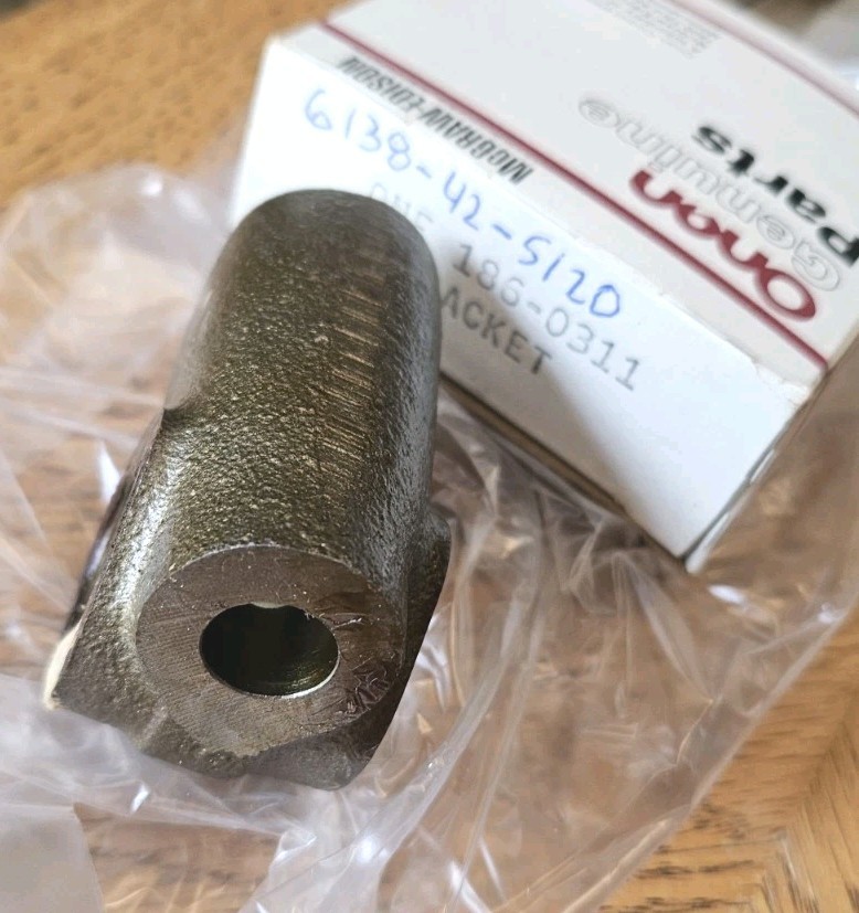 6138-42-5100 Rocker Arm Assy KOMATSU S6D105 Motor Külbütör Takımı Komple İş Makinası Yedek Parça