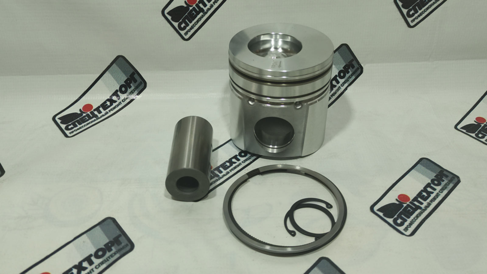 6738-32-2010 Piston Kiti KOMATSU SAA6D102E-2 Motor İş Makinası Yedek Parça