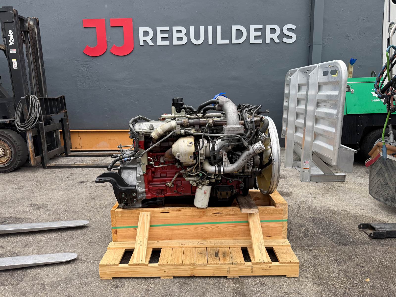 VH121081100A Cap, Motor Yağ Koyma Kapağı HINO J08E Engine İş Makinası Yedek Parça