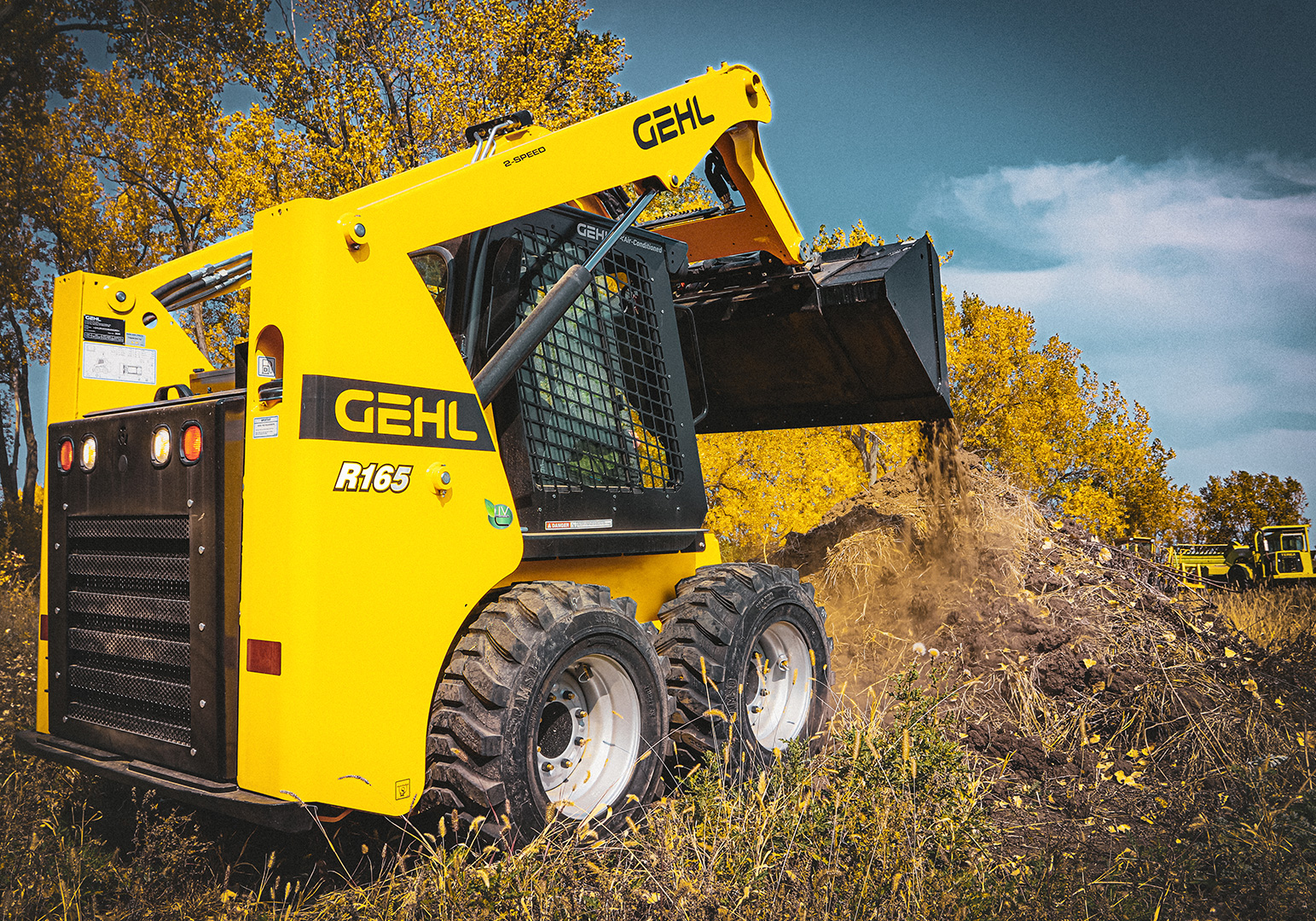 GEHL R165 Skid Steer Loder 4TNV98C-NMS2 Tier IV Yanmar Motor Yedek Parcaları İş Makinası Yedek Parça