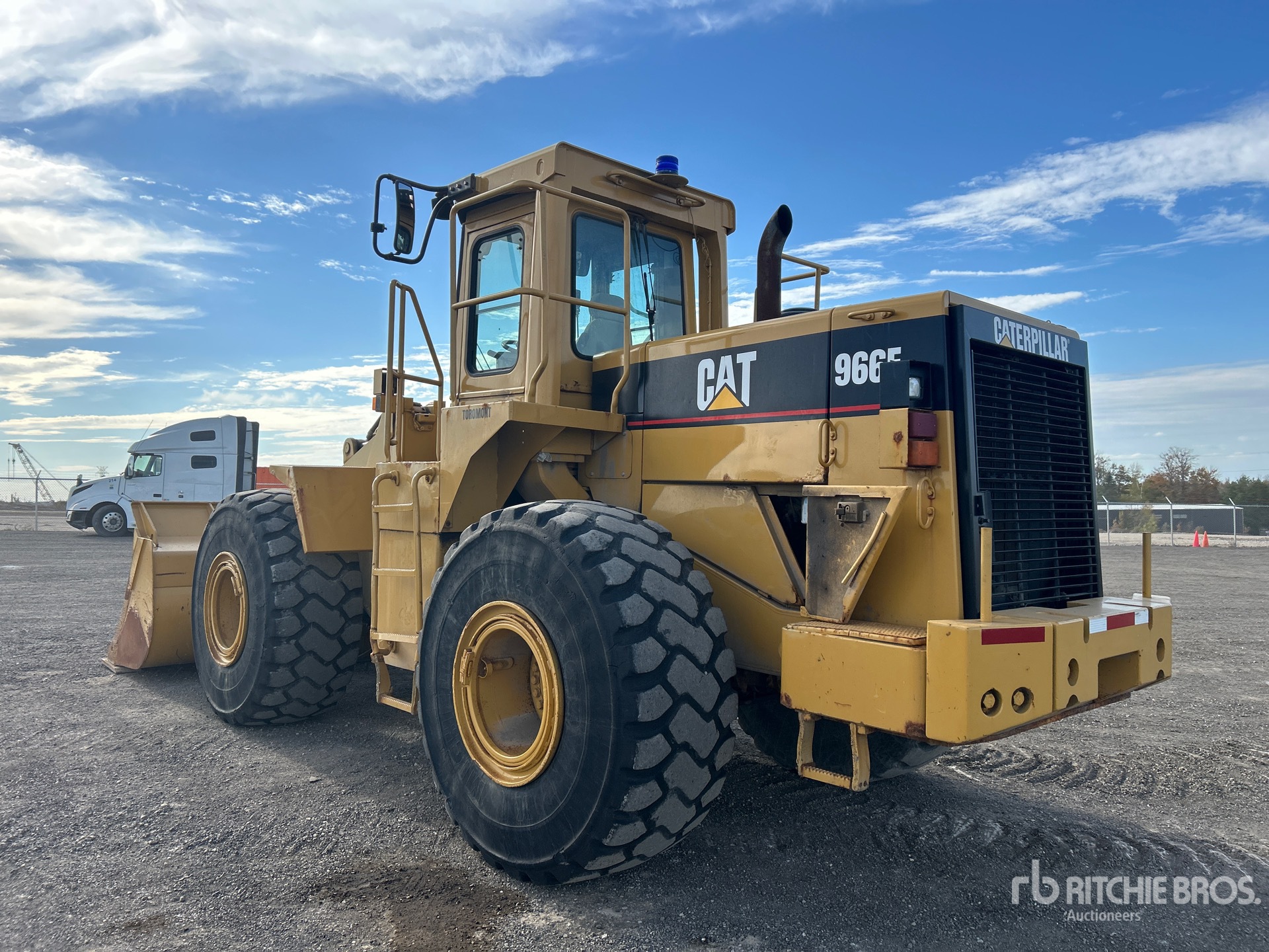 7E3559 Mufler CATERPILAR Motor Eksoz Kazanı 966F İş Makinası Yedek Parça