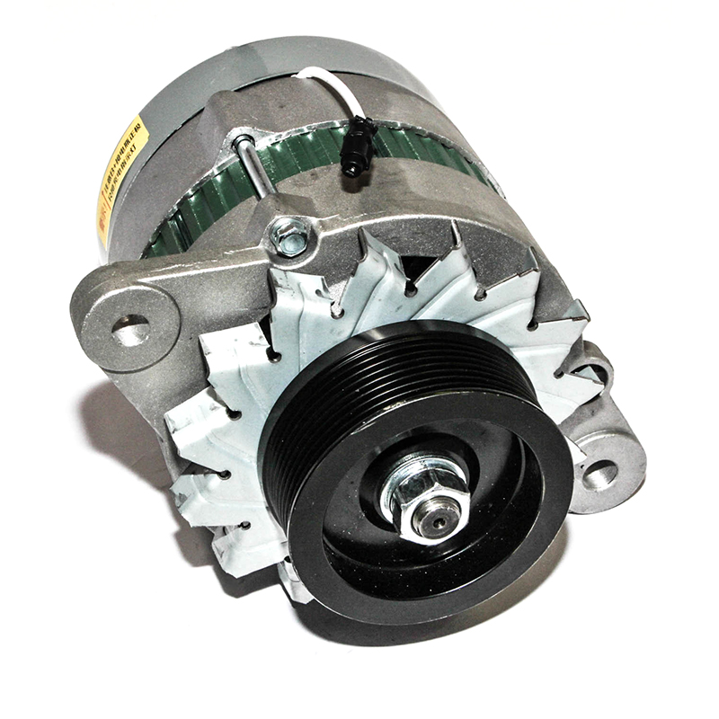 600-861-6110 Alternator Şarj Dinamosu 60A KOMATSU Motor İş Makinası Yedek Parça